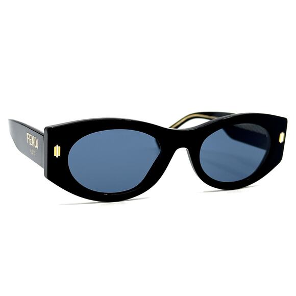 New! FENDI Sunglasses FE40125I 01V, Authentic - Picture 1 of 12